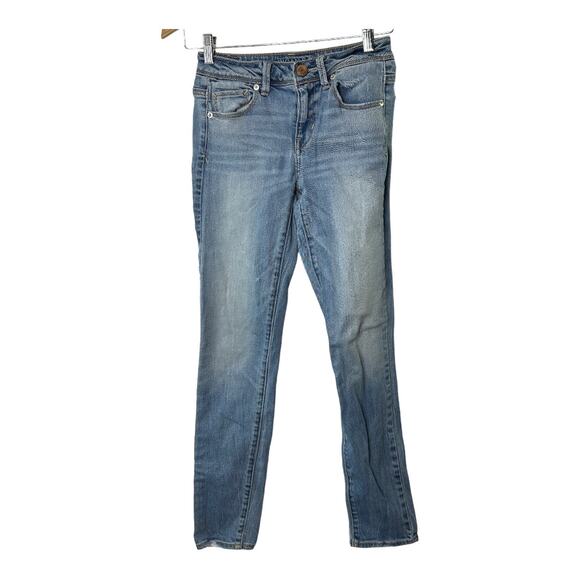 American Eagle Outfitters Super Skinny Light Rinse Distressed Jeans Size 0 - Picture 1 of 6